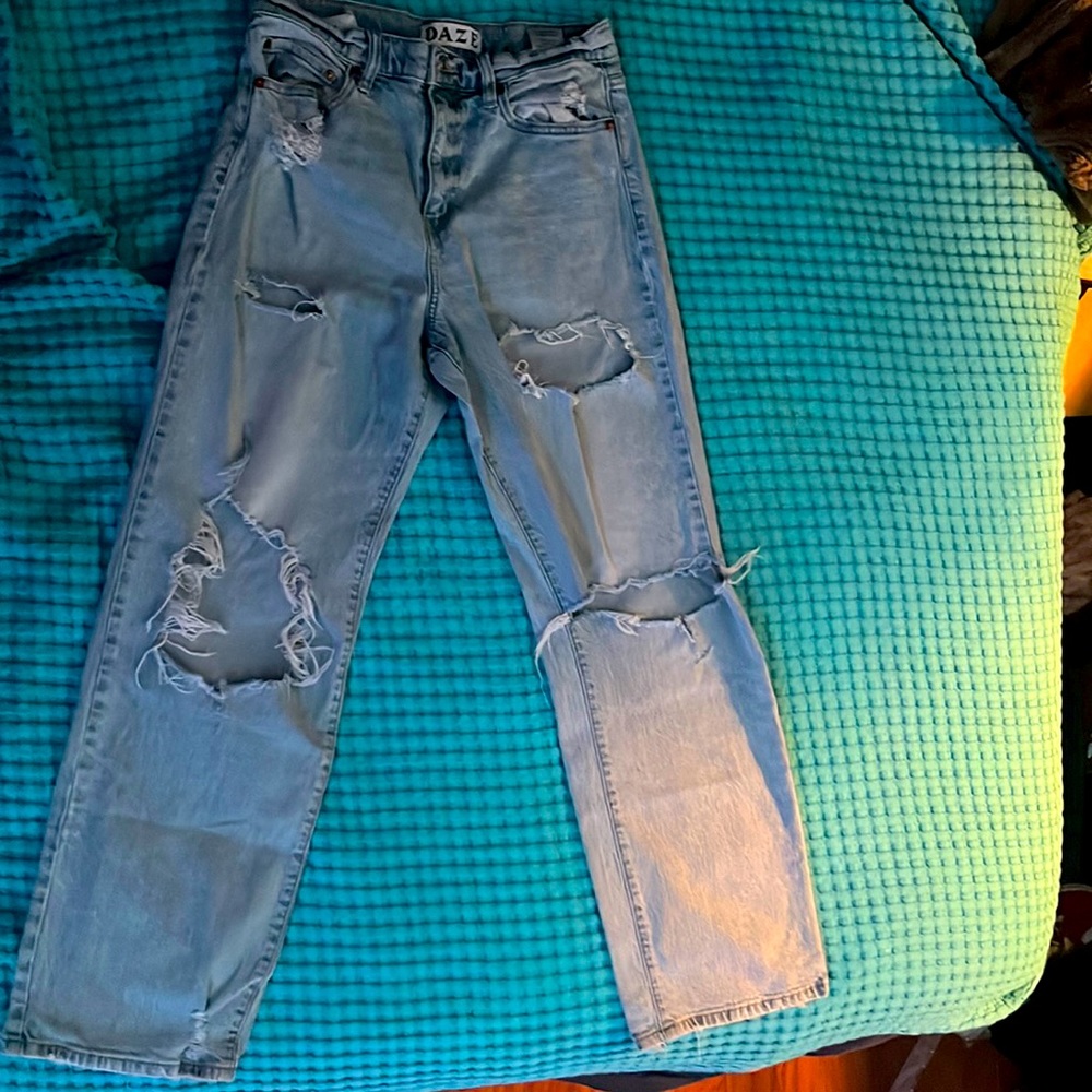 DAZE Ripped Light Blur jeans, high waisted depending on ur shape